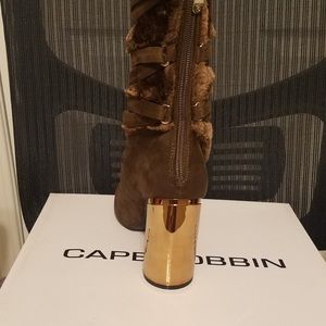 Suede Cape Robin Boot